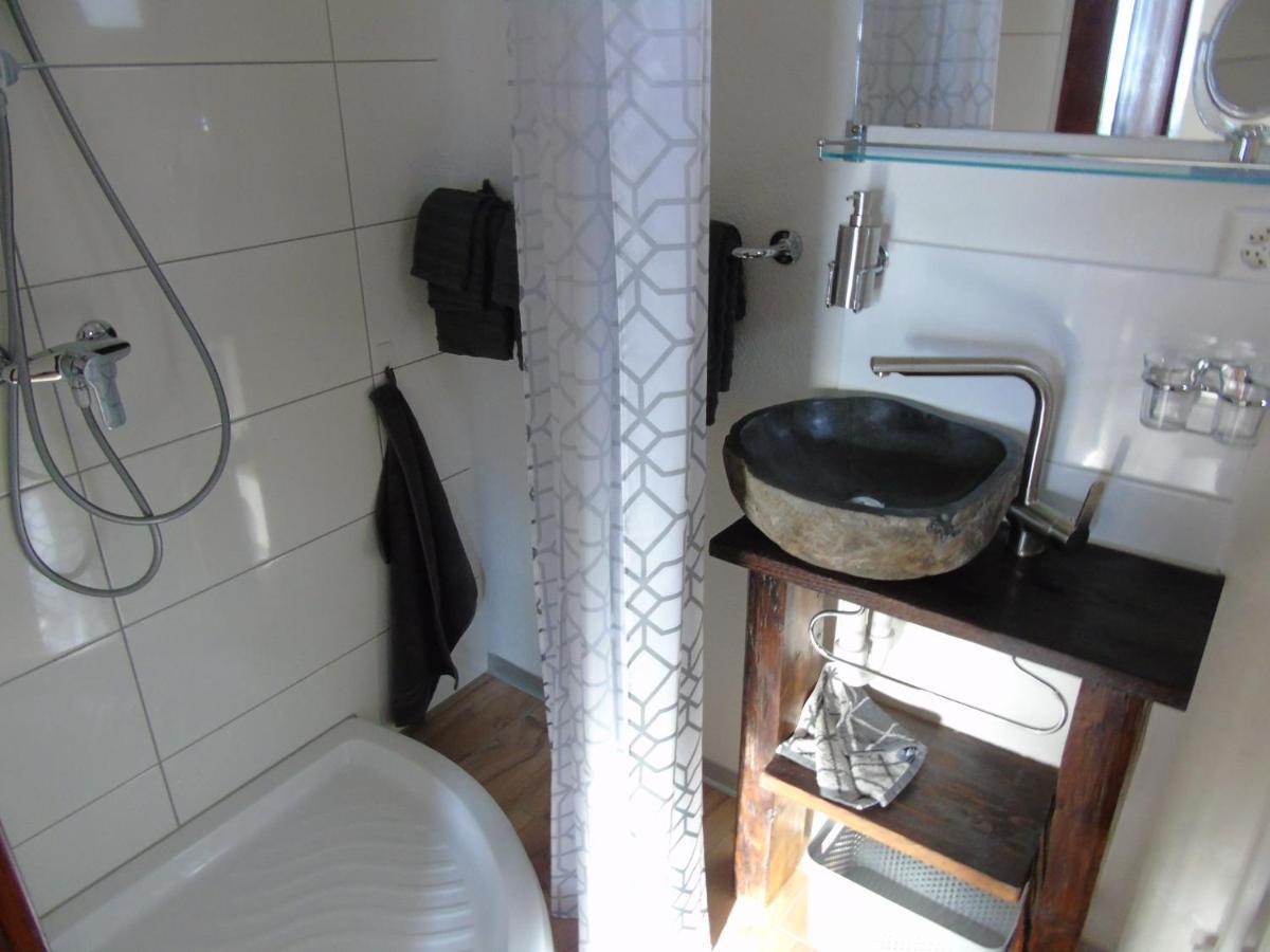 Room's chez BeNi Grächen Zewnętrze zdjęcie