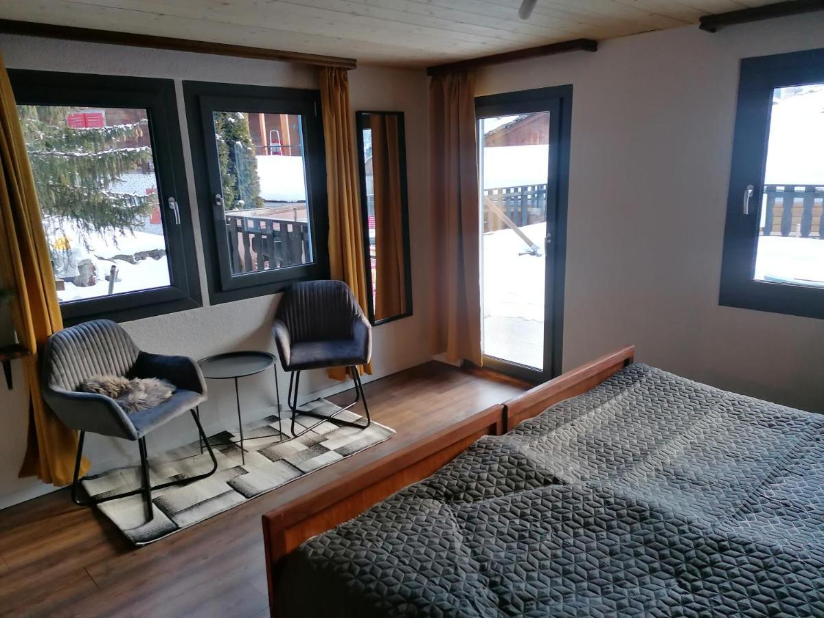 Room's chez BeNi Grächen Zewnętrze zdjęcie