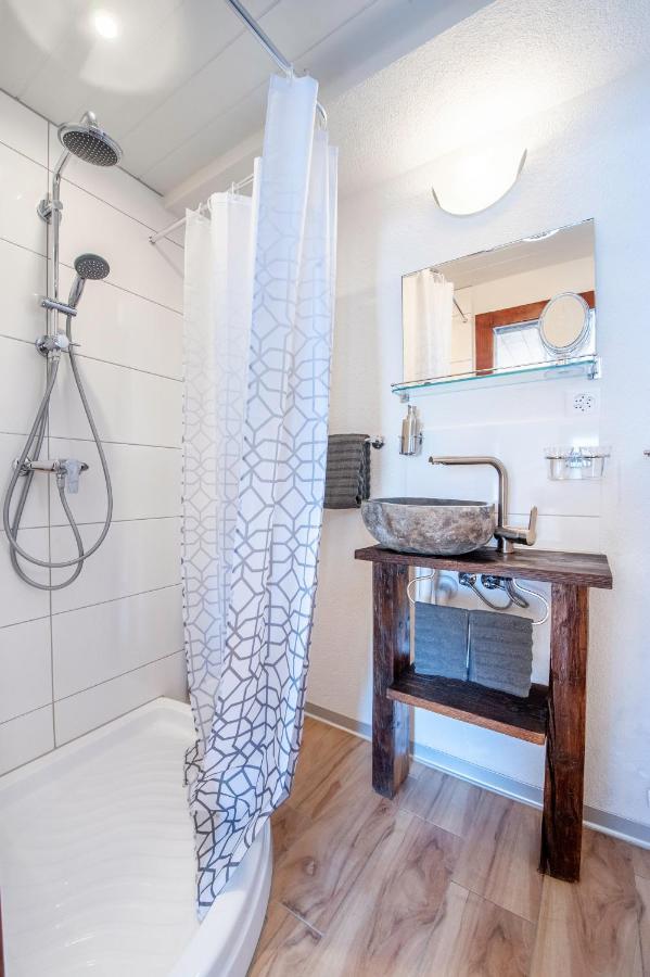 Room's chez BeNi Grächen Zewnętrze zdjęcie